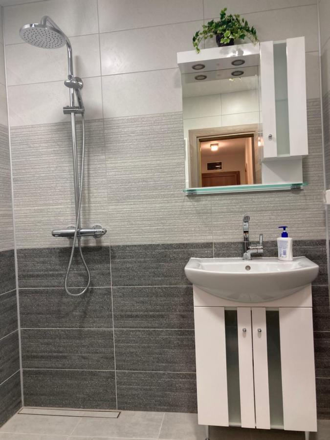Victor'S Suite , With Private Parking 바르나 외부 사진